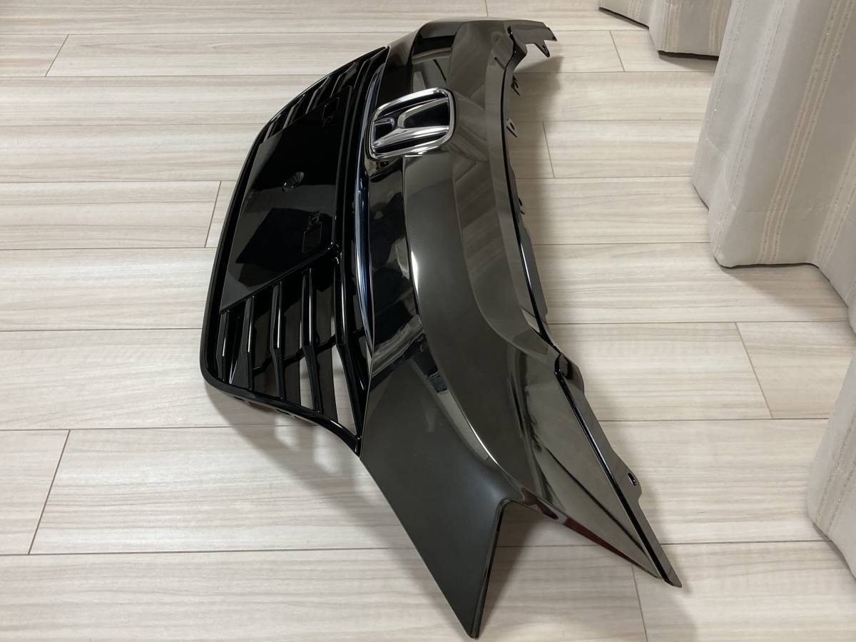 ヴェゼル 純正フロントグリル フロントグリル 新型VEZEL⁄新車取り外し