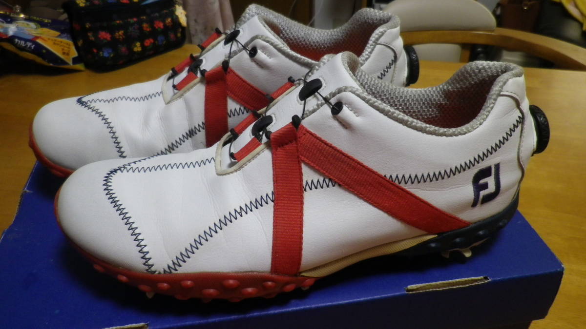 セール，定番 便利なダイヤル式 FOOTJOY Mゴルフシューズ 26cm フットジョイ NO 59(26.0cm)｜売買されたオークション情報、yahooの商品情報をアーカイブ公開 - オークファン 26.0cm