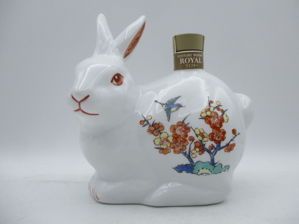  古酒 SUNTORY ROYAL サントリー ローヤル ウイスキー 干支ボトル 2011 卯歳 陶器 600ml 43% 未開栓 T38701(日本)｜売買されたオークション情報、yahooの商品情報をアーカイブ公開 - オークファン 日本
