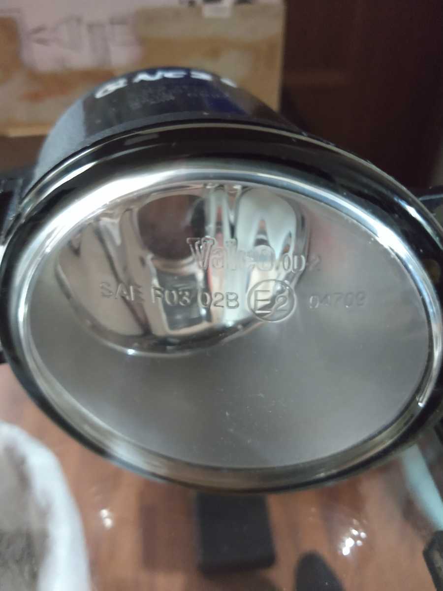 トヨタ 純正 フォグランプ QNC25/QNC20 左右 セット 中古 Valeo 0D-2 SAE F03 02B E2 04709 5075 　81220-0D040 81210-0D040 おまけ付き！_4