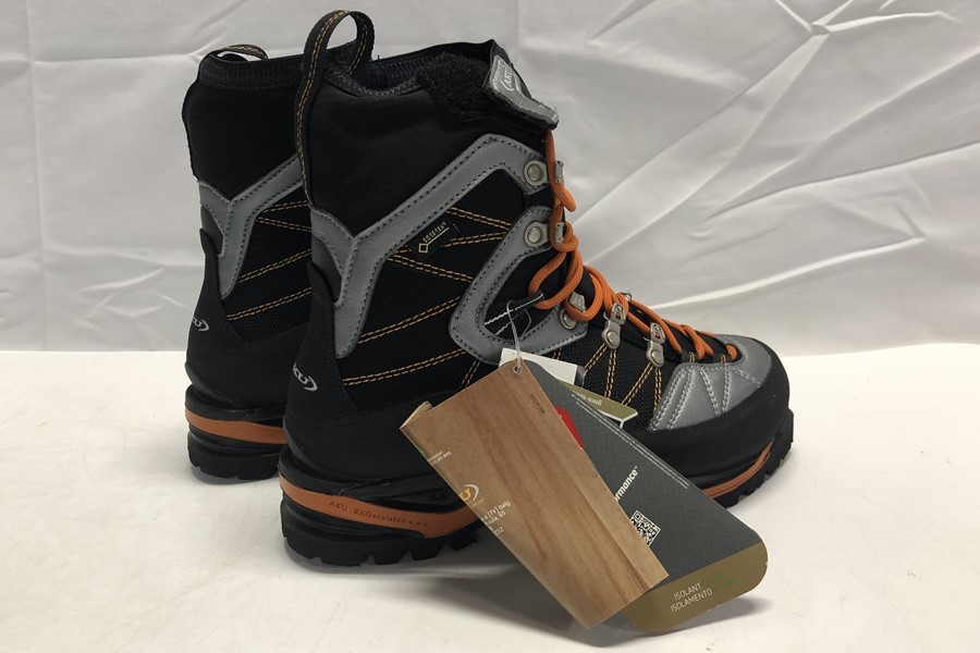 AKU GTX SERAI ヨドバシ.com - アク トレッキング ゴアテックス 登山靴 ⭐美品⭐アク セライ 971ISG 0 BLACK Serai ウィンターマウンテン
