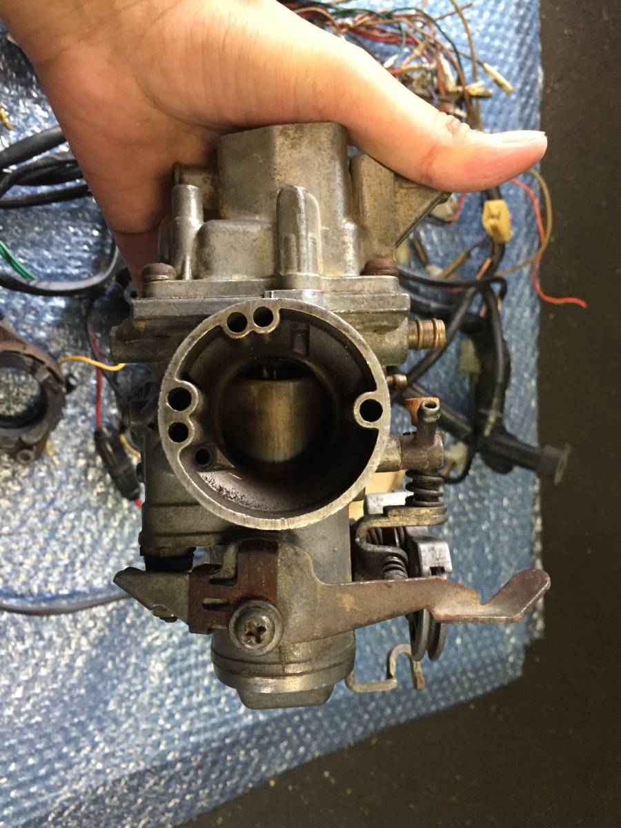 SR400 2H6 キャブレター 残り物は全てが未確認でオマケ☆ 鍵無しキー