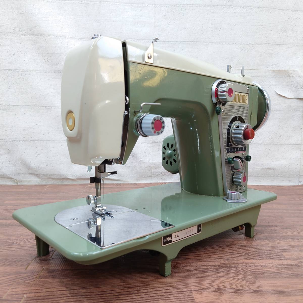 JANOME MY Lock 241EX ロックミシン Janome Quilt Maker Machine 0 