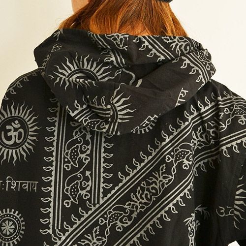 ゆったりサイズ アジアンエスニック柄フード付きアウター綿ポンチョ Lサイズ 売買されたオークション情報 Yahooの商品情報をアーカイブ公開 オークファン Aucfan Com