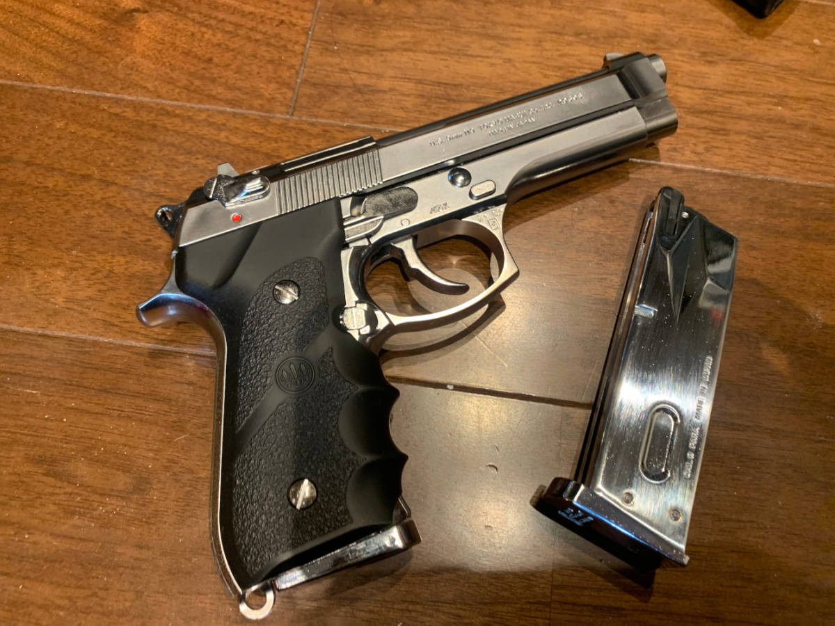 東京マルイ ガスブローバック M92F クロームステンレスモデル 東京