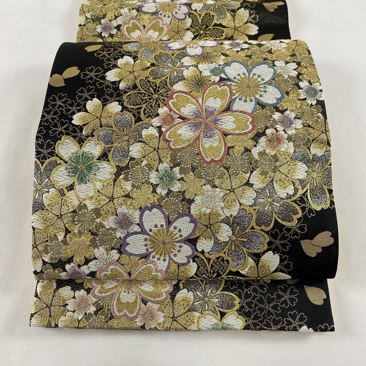 直売人気商品 袋帯 美品 名品 桜 金糸 唐織 黒 六通 正絹 【中古】