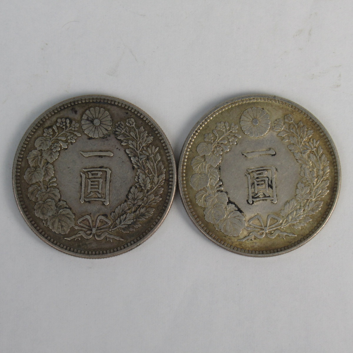 1圓銀貨 明治38年 ④ 新1円銀貨 | 明治38年 量目：約26.95g 古銭
