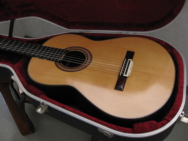 1977年 岩田晃昌氏作 貴重ハカランダ単板 Model:為書ラベル 
