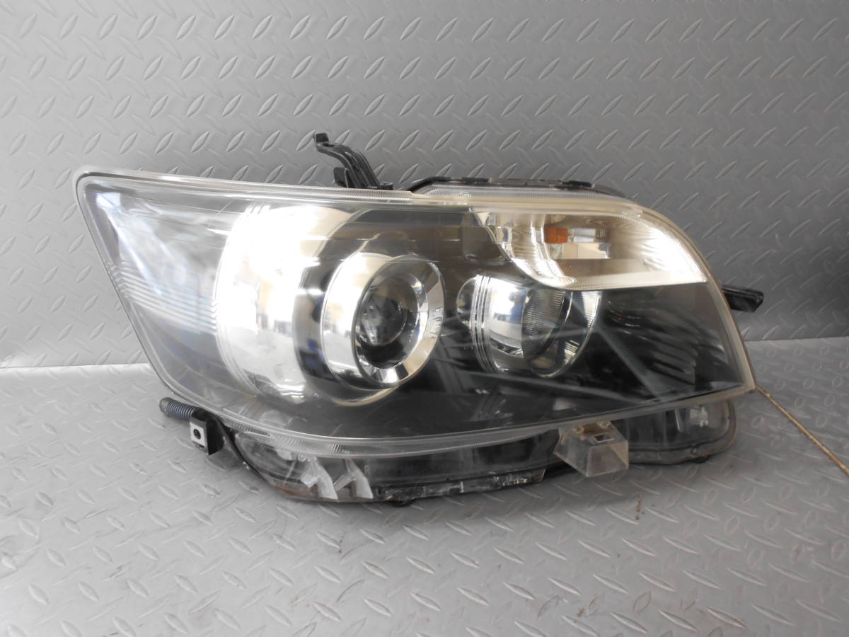 DD86☆NZE151N カローラルミオン 純正 HID ヘッドライト ICHIKOH12-540