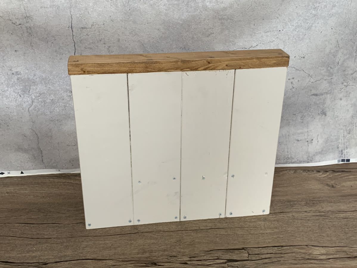 ハンドメイドのアクセサリーラック_4