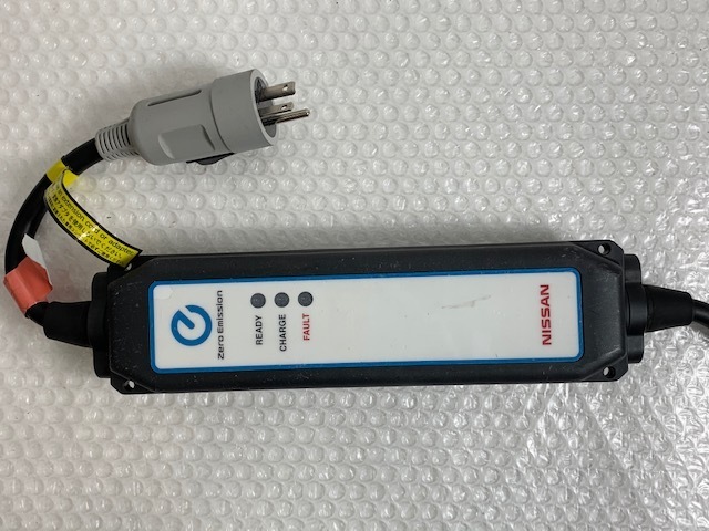 0 純正 日産リーフ 充電コード USED Zero Emission 約7.5m 3NK5E