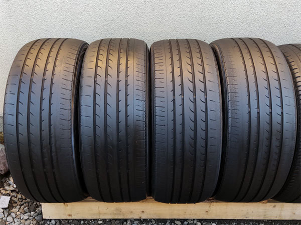 YOKOHAMA 0 ヨコハマ ブルーアース BluEarth RV-02 XL 245⁄40R20 99W