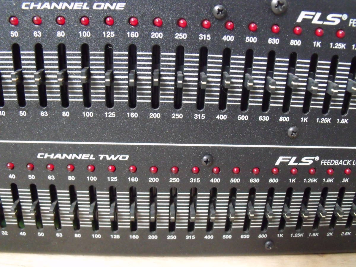 PEAVEY グラフィックイコライザー Q231F ピーヴィー 2チャンネル 0