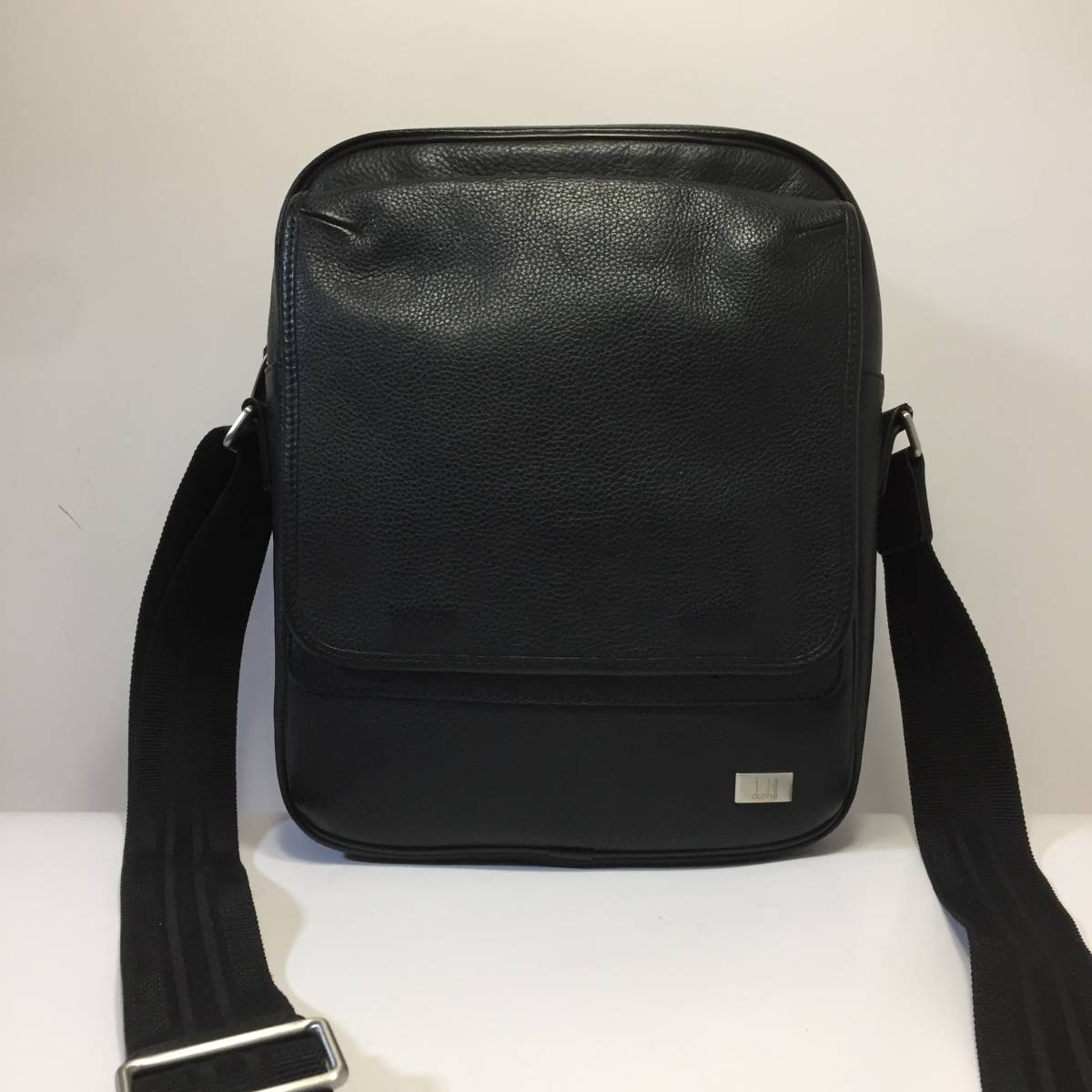 美品】Dunhill ダンヒル レザー ショルダーバッグ 斜め掛け 黒(かばん 