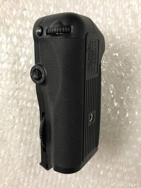 MB-D10 Nikon バッテリーグリップ ニコン MS-D10EN MS-D10 ］ニコン