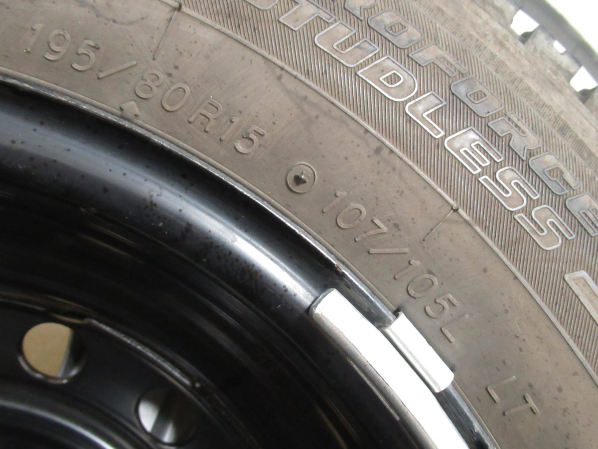 トヨタ200系ハイエース純正スチール 6J-15 off+35 pcd139.7/6H ハブ径