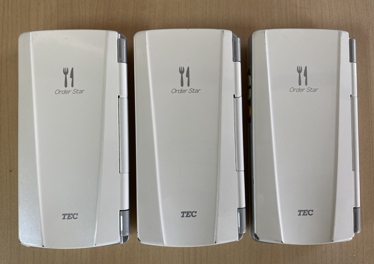 海外通販では 〇TEC ハンディターミナル HTL-200-1B-01-R、 充電器JDK