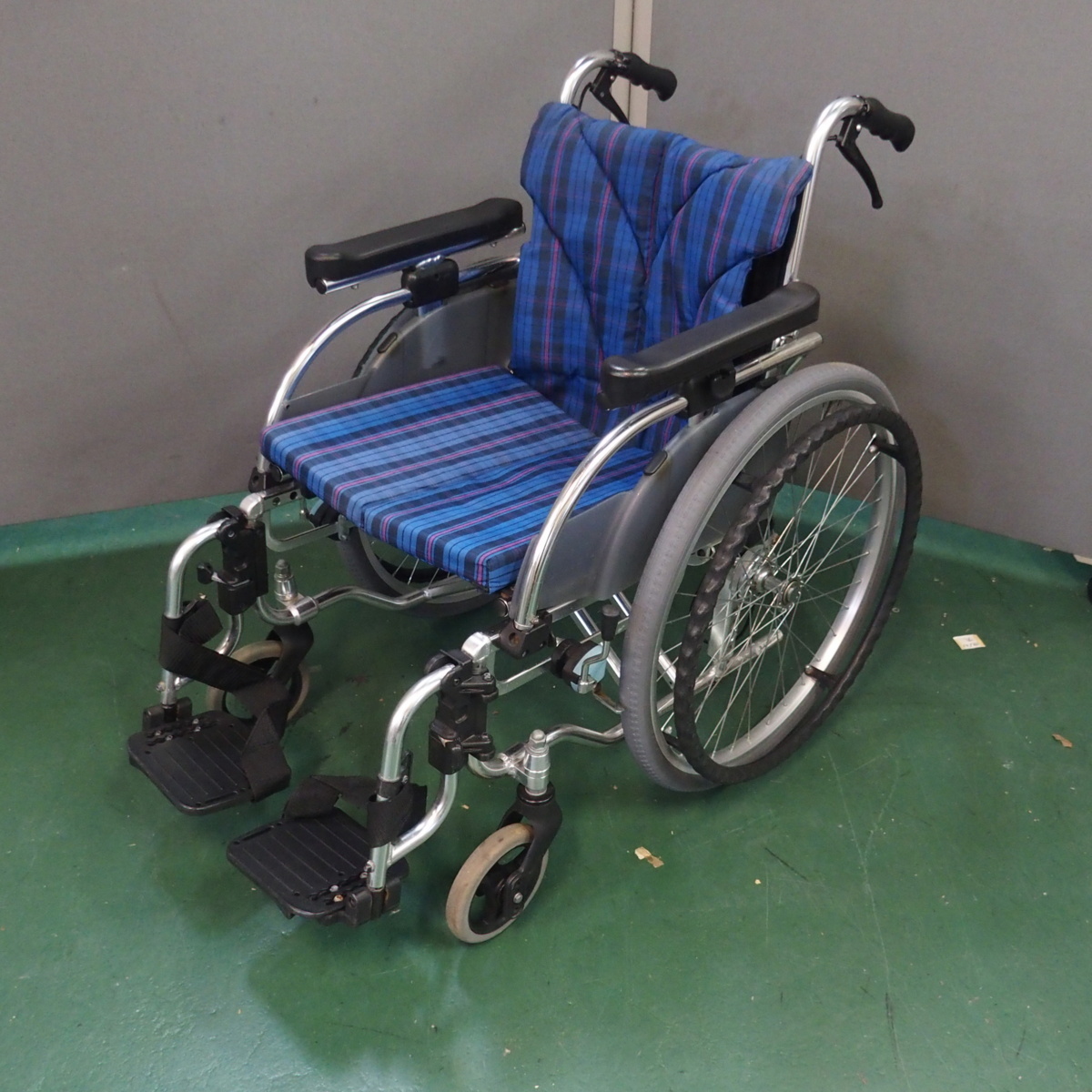 折りたたみ 車椅子 マツナガ マツナガの車椅子(折り畳み可)