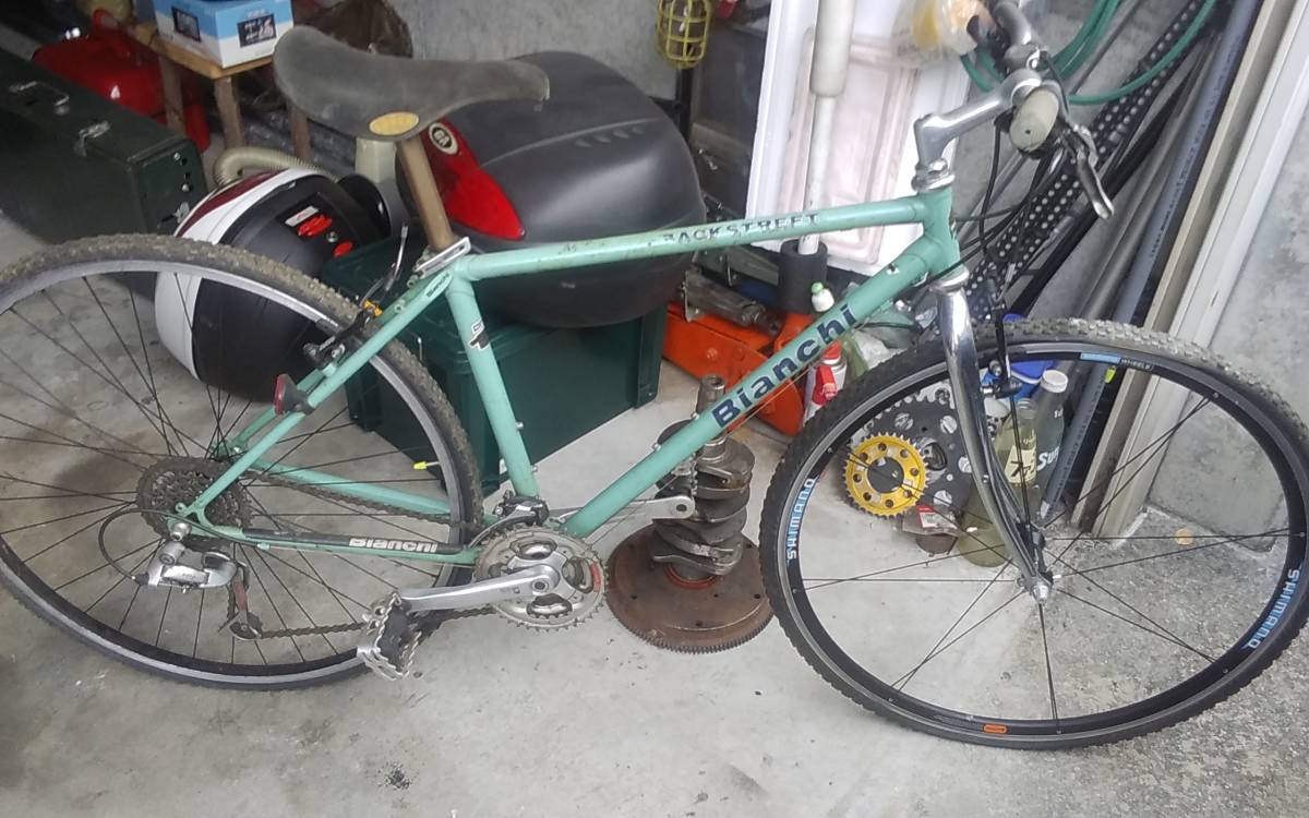 【最安値，お得】 Bianchi ビアンキ クロスバイク BACKSTREET チェレステ 3&times;7 700 クロモリ(Mサイズ)｜売買されたオークション情報、yahooの商品情報をアーカイブ公開 - オークファン Mサイズ