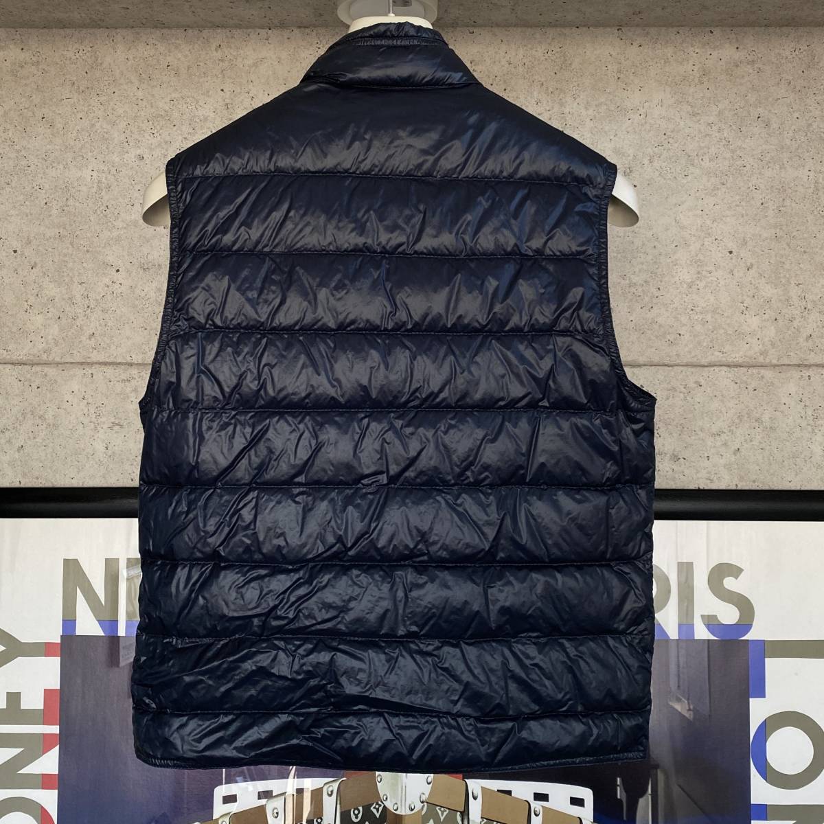 MONCLER ネイビー ダウンベスト　希少デカロゴ 値下交渉あり】MONCLER モンクレール GUI ギー ダウンベスト ライト