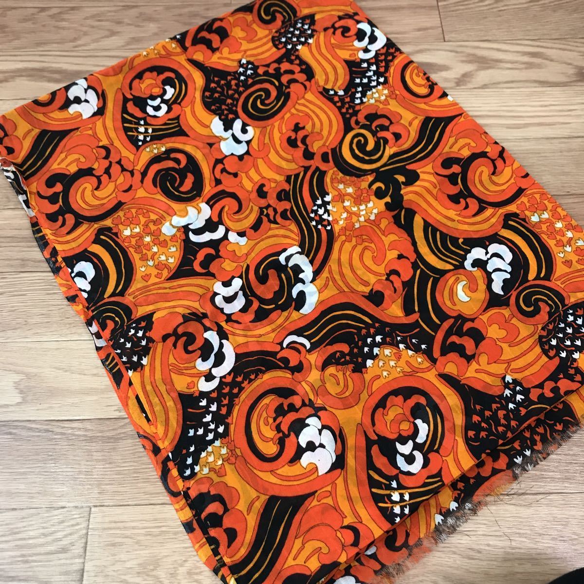 昭和レトロ 生地 ヴィンテージ サイケデリック 花柄 オレンジ レトロポップ 幅90 2m以上 プリント生地 売買されたオークション情報 Yahooの商品情報をアーカイブ公開 オークファン Aucfan Com