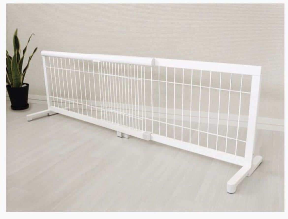 美品　JPG-105 ペット ゲート ホワイト/シルバー　木製 伸縮ゲート ゲート ペット 幅約106～196cm 管理No.L1118