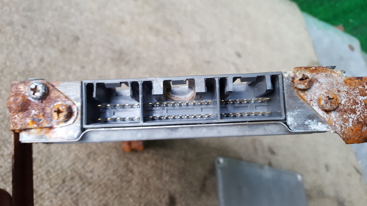 いず O#857 MR2 E-AW11 昭和63年 5MT 4A-GELU 純正エンジンコンピューター
