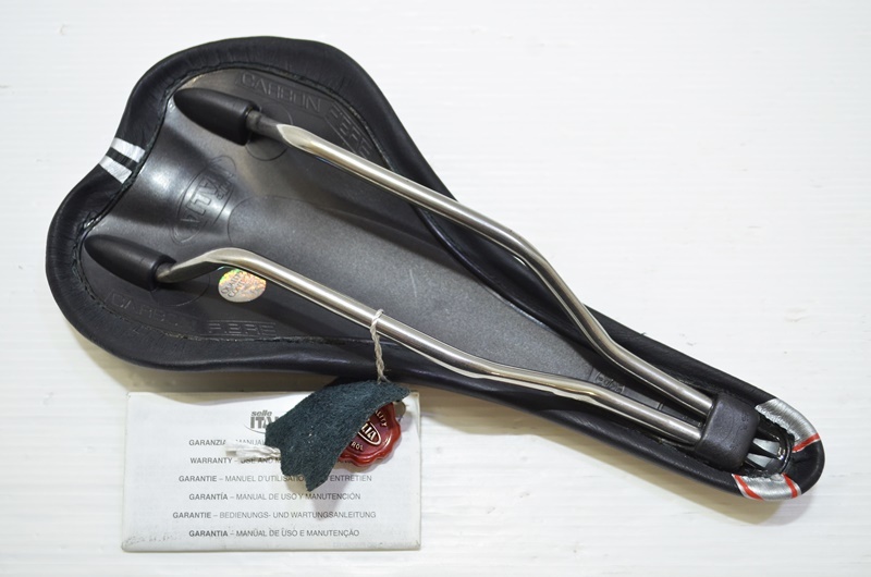 SLR XP サドル Italia Selle カーボンレール セライタリア KD380 132mm