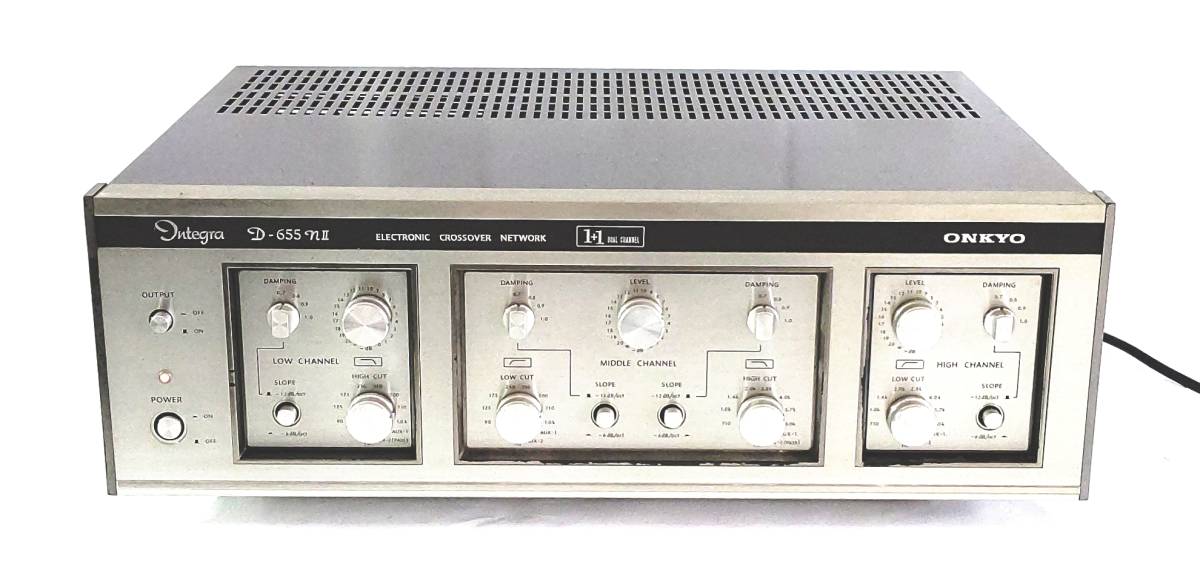 ONKYO 3台まとめ売り ONKYO チャンネルデバイダーD-655nⅡ(13万円)。Pioneer D23(10万円)と