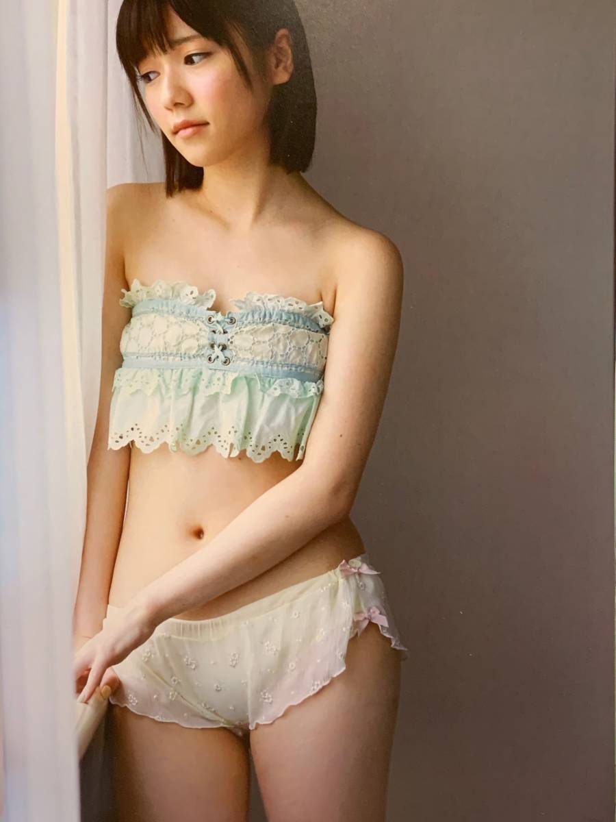 島崎遥香 写真集 ぱるる 困る ポスター付 Akb48 帯付 Akb48 売買されたオークション情報 Yahooの商品情報をアーカイブ公開 オークファン Aucfan Com
