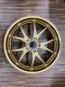 マルケジーニのYahoo!オークション(旧ヤフオク!)の相場・価格を見る 