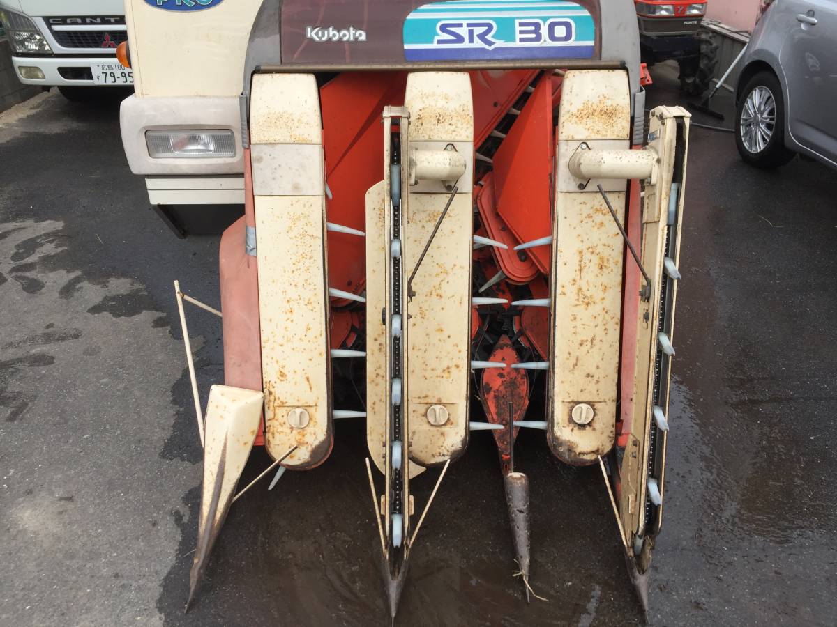 【広島発☆格安】クボタ　コンバイン　SR30　SKYROAD　3条刈り　グレンタンク　スイスイデバイダ　実動　売り切り_4