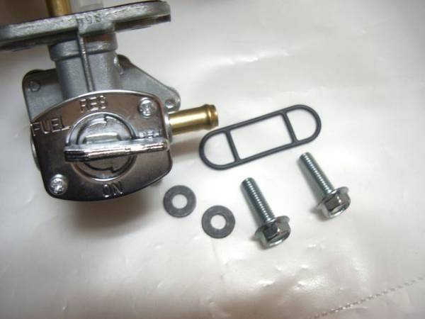 206) ZEPHYR 400 ゼファー400χ ガソリン コック 燃料 コック 新品