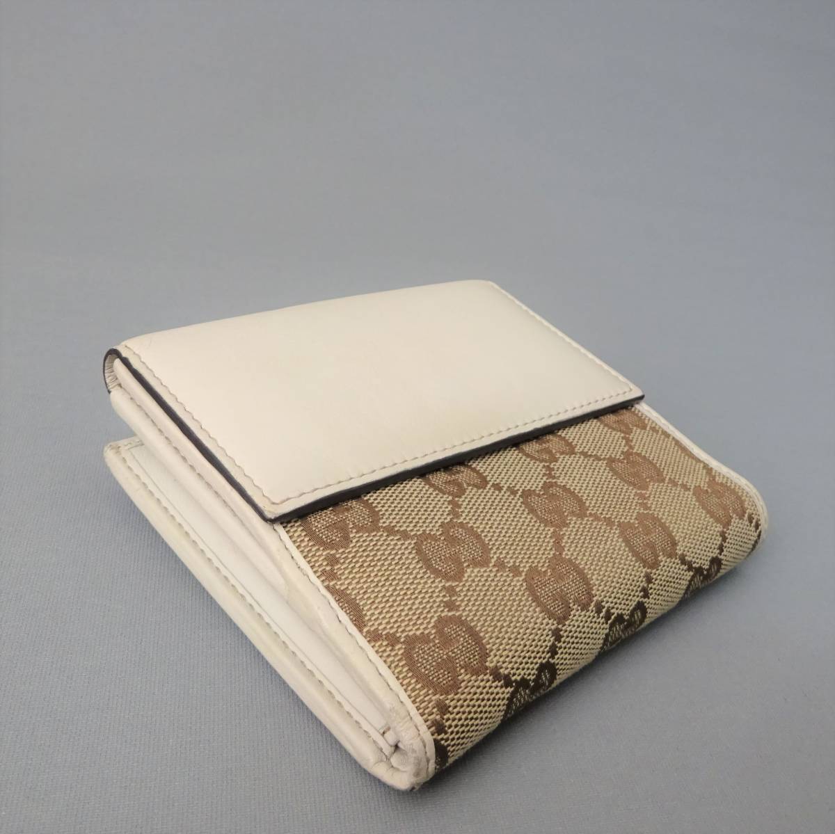 GUCCI GGキャンバス 長財布 ラブリーハート グッチ 可愛さは、内側に