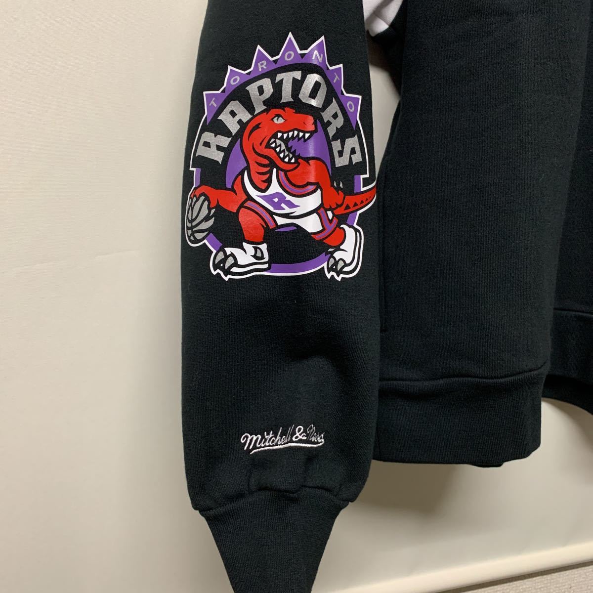 新品 NBA ミッチェルアンドネス トロントラプターズ スウェット