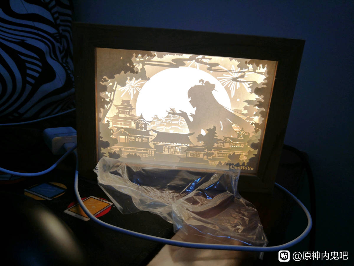 MiHoYo原神Genshin公式新年プレゼント　キャラクターアクリルスタンド　ケース_4