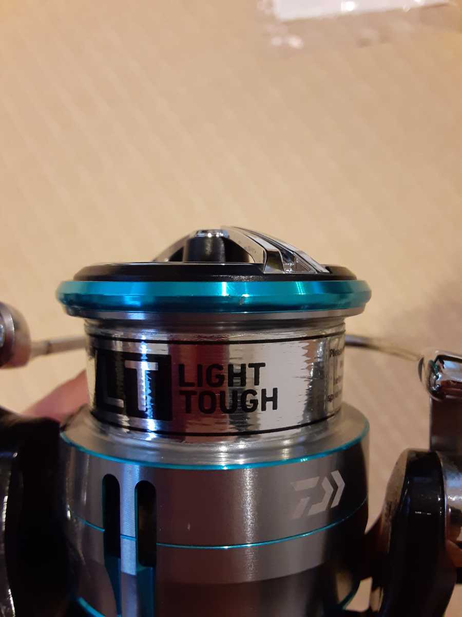 ダイワ 19エメラルダスLT2500S-H-DH DAIWA 19エメラルダス LT2500S-DH