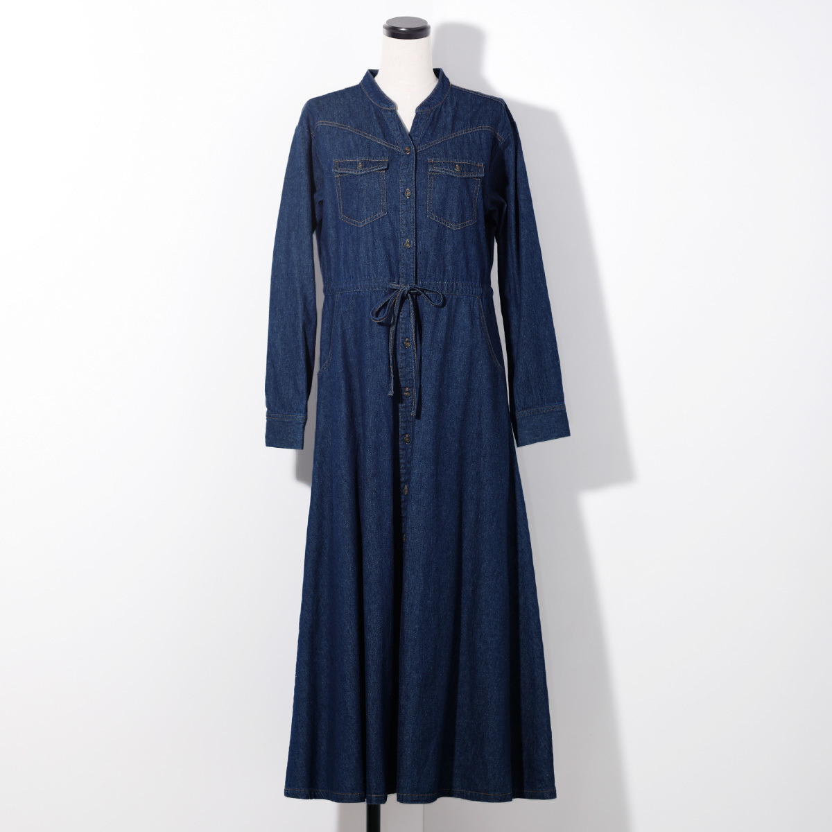 Style Deli デニム生地シャツワンピースb 02サイズ Mサイズ 売買されたオークション情報 Yahooの商品情報をアーカイブ公開 オークファン Aucfan Com