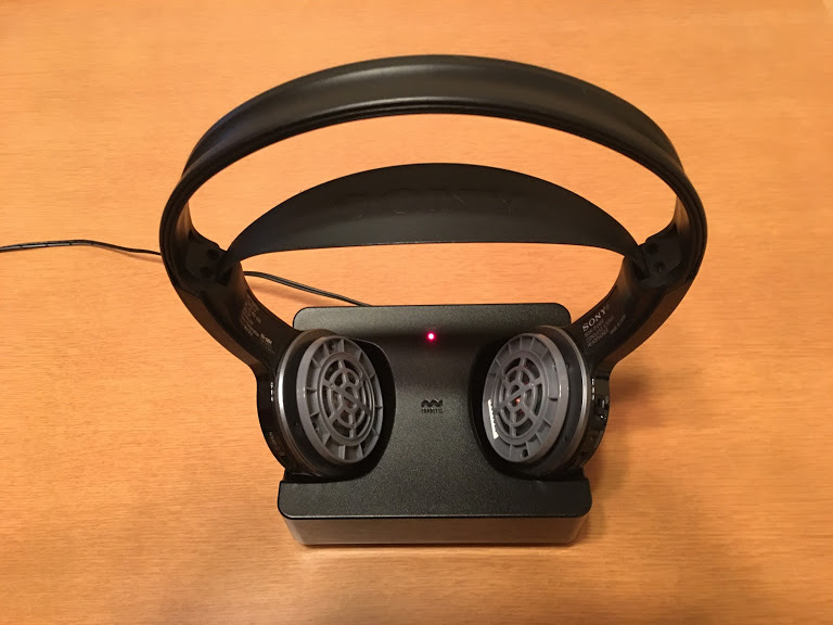 ソニー オープン型 コードレスステレオヘッドホンシステム MDR-IF245RK ソニー オープン型 コードレスステレオヘッドホンシステム MDR-IF245RK