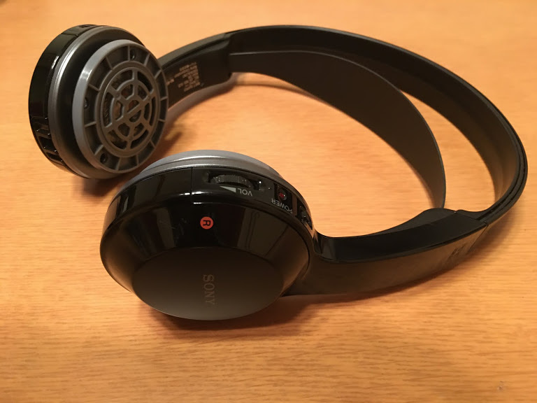 ソニー オープン型 コードレスステレオヘッドホンシステム MDR-IF245RK