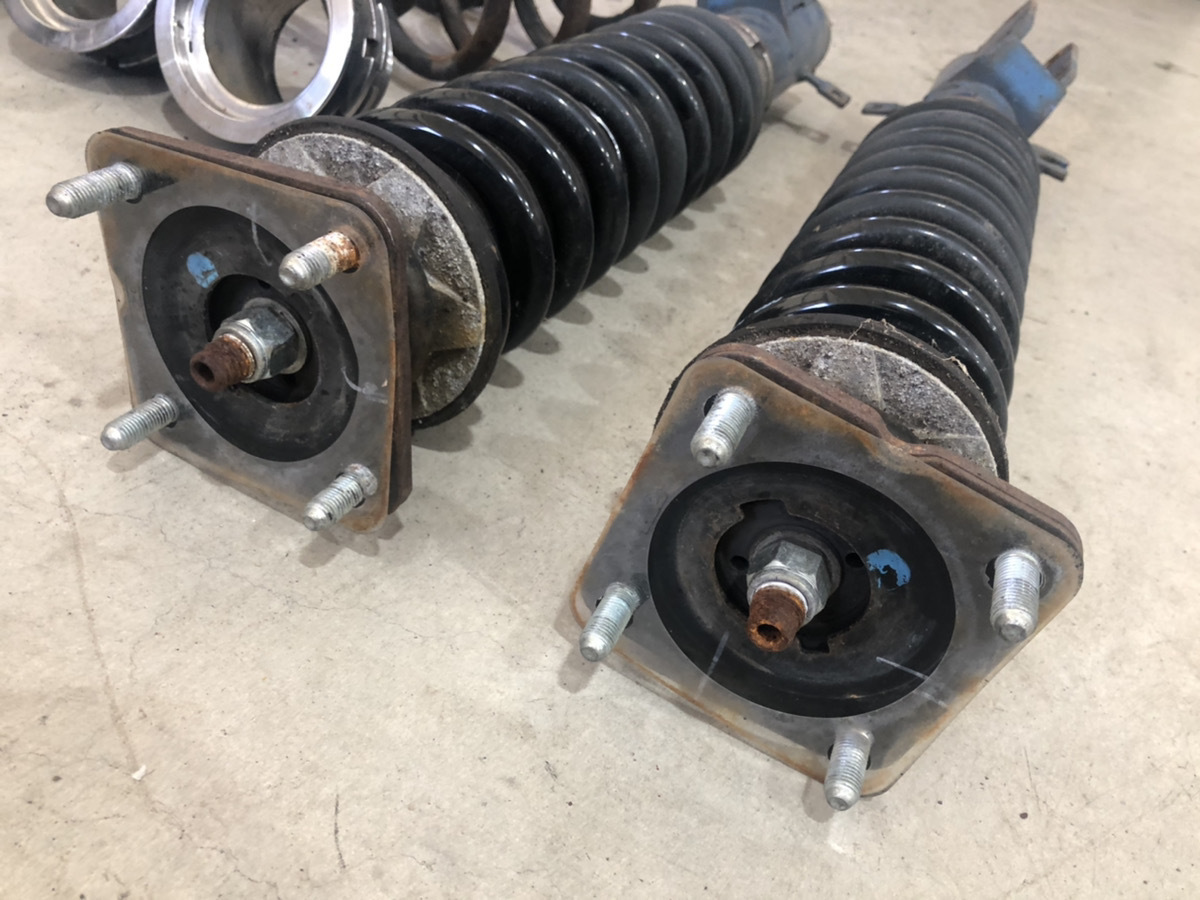 マツダ Mpv Cusco クスコ 車高調整式サスキット マツダ Mpv Ly3p ジャンク サスペンションキット 一式 売買されたオークション情報 Yahooの商品情報をアーカイブ公開 オークファン Aucfan Com