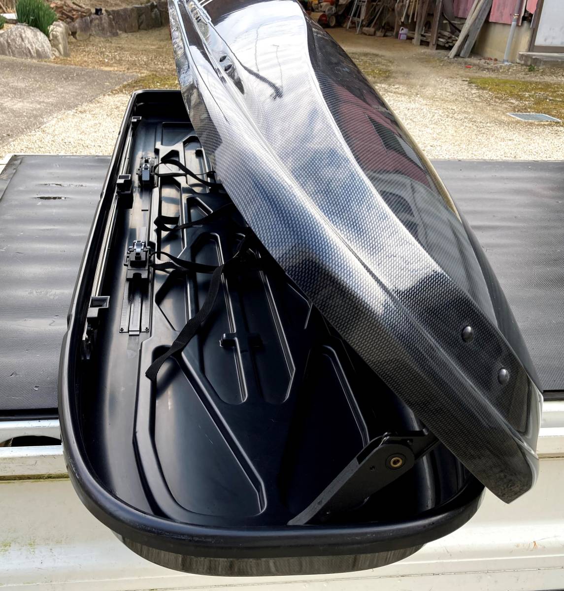 THULE カーボン調ルーフボックス - キャリア、ラック