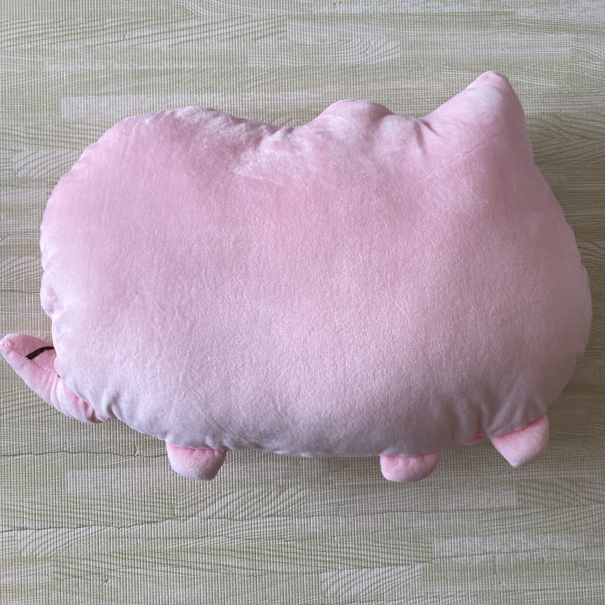 難あり ぬいぐるみ 猫 ネコ ピンク 抱き枕 かわいい クッション ネコ一般 売買されたオークション情報 Yahooの商品情報をアーカイブ公開 オークファン Aucfan Com