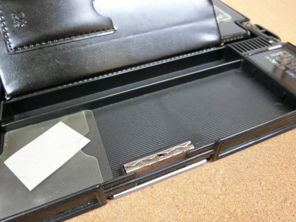 ファミコン　F1レース 筆箱　缶ペンケース 昭和レトロ 当時物　未使用未開封 未使用 希少品 レトロ 筆箱 FORMULA1 フォーミュラカー フォーミュラ1