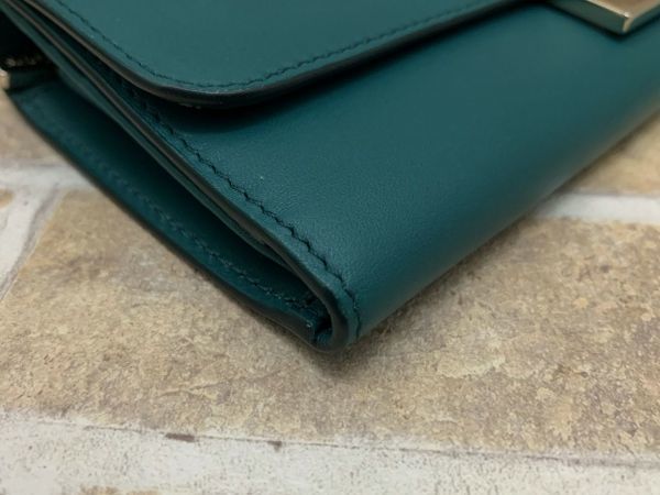 ☆TOD'S トッズ☆シルバー金具☆三つ折り ジップ 長財布☆レザー 本革