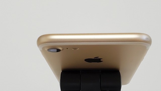 美品　Apple iPhone7　128GB 本体のみ　simロック解除　docomo　ゴールド_8