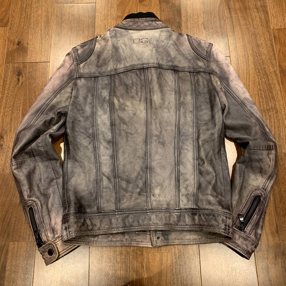 B28 ドルチェ＆ガッバーナ ドルガバ『秀逸な加工技術』D&G 羊革 色むら