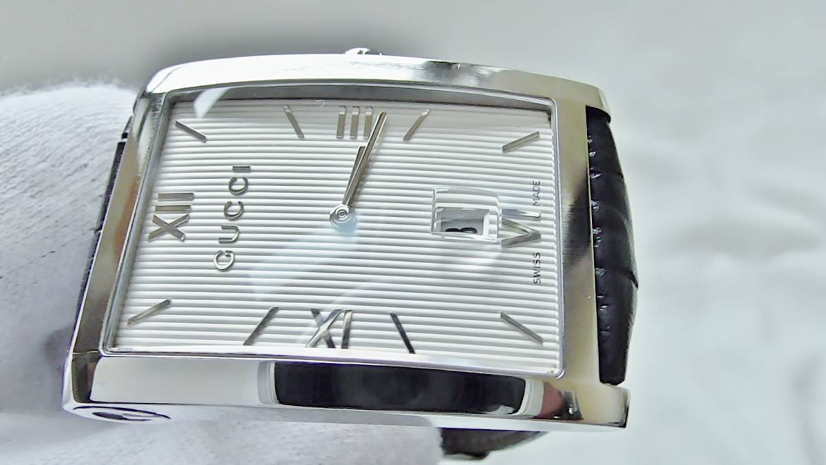 8600M グッチ クォーツ GUCCI 黒文字盤 メンズ時計 メンズ クオーツ Gメトロ 中古本物!GUCCI⁄グッチ ブラック文字盤 腕時計 クロノグラフ デイト Gucci 自動巻き式
