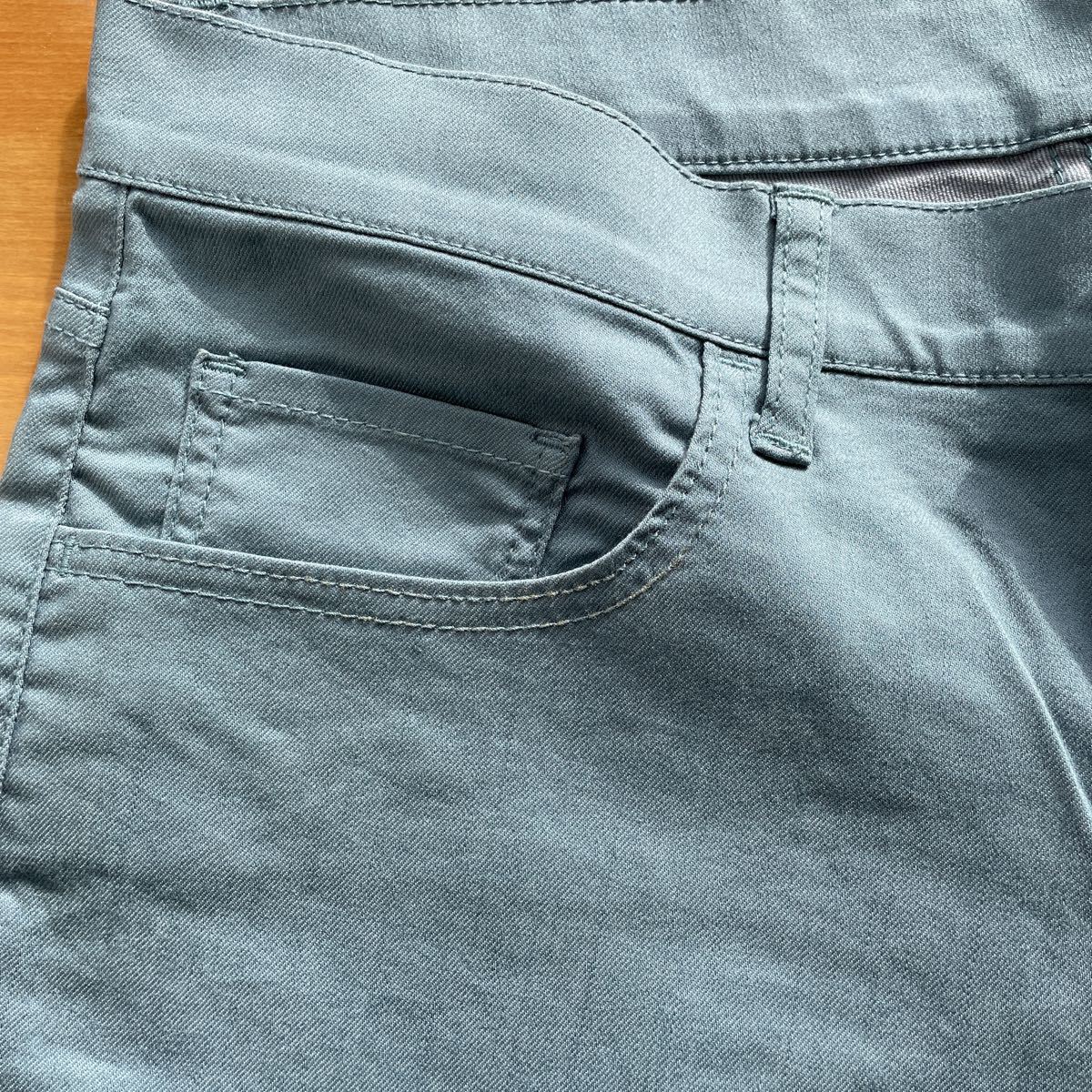 ユニクロ メンズレギンスジーンズ M 76 84 ジーンズ 売買されたオークション情報 Yahooの商品情報をアーカイブ公開 オークファン Aucfan Com