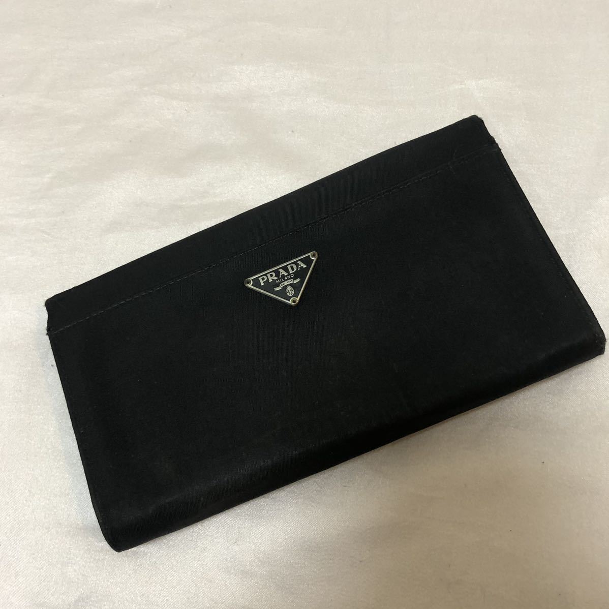 PRADA プラダ 長財布 ブラック ナイロン 黒 ナイロン長財布 ラウンド